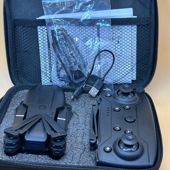 E99 Drone With Camera, Foldable RC Drone, Remote Control Drone Toys - Picture 8 of 16